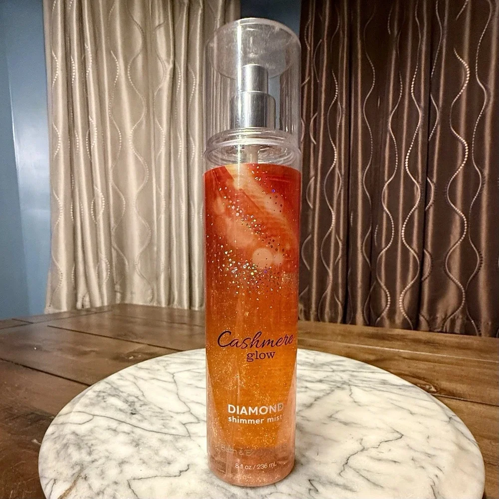 NEW! Bath & Body Works CASHMERE GLOW 8oz Diamond Shimmer Mist OG Formula RARE